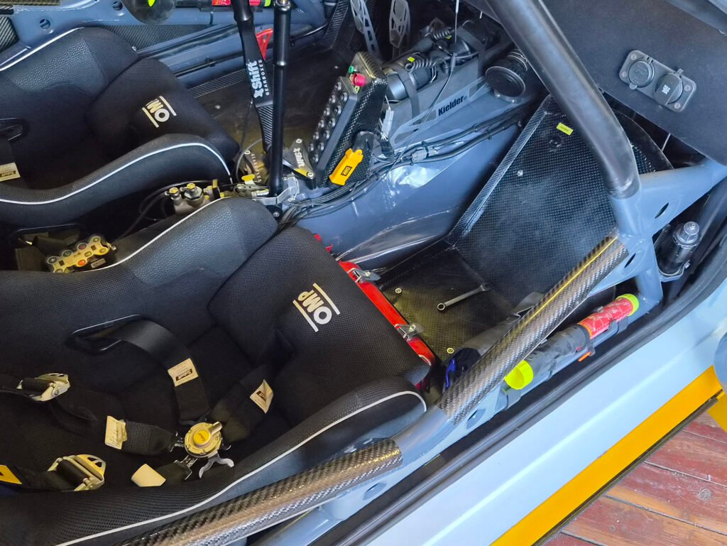 I4
